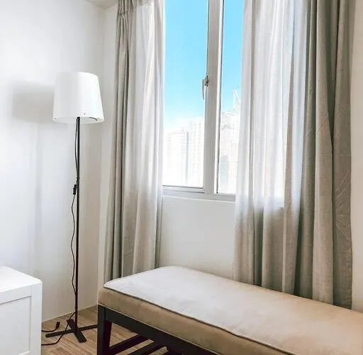 Apartment One Bedroom With Pool At Avida Tower 1 Ayala It Park