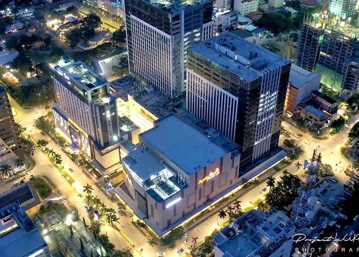One Bedroom With Pool At Avida Tower 1 Ayala It Park *